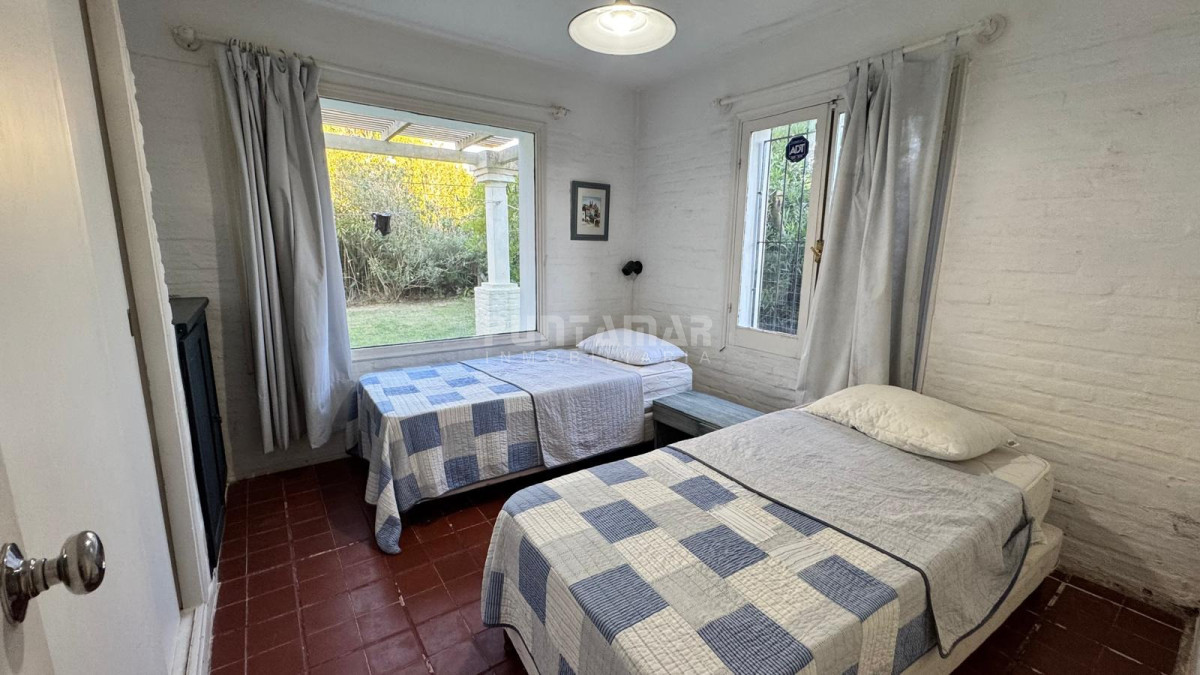 Casa ID.210892 - VENTA Y ALQUILER DE GRAN CASA EN EL CORAZON DE LA BARRA