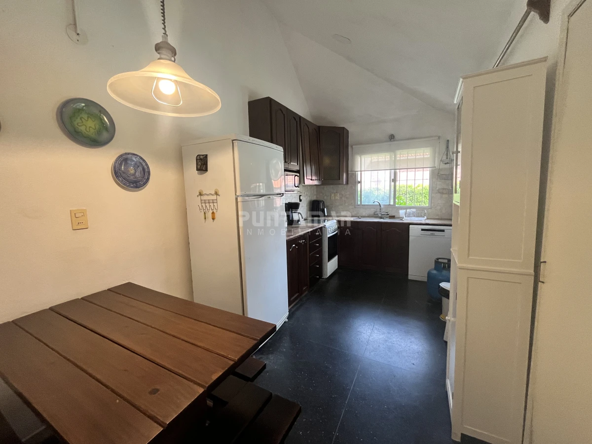 Casa ID.210703 - ALQUILER CASA 4 DORMITORIOS EN PARADA 23 DE LA BRAVA CON PISCINA