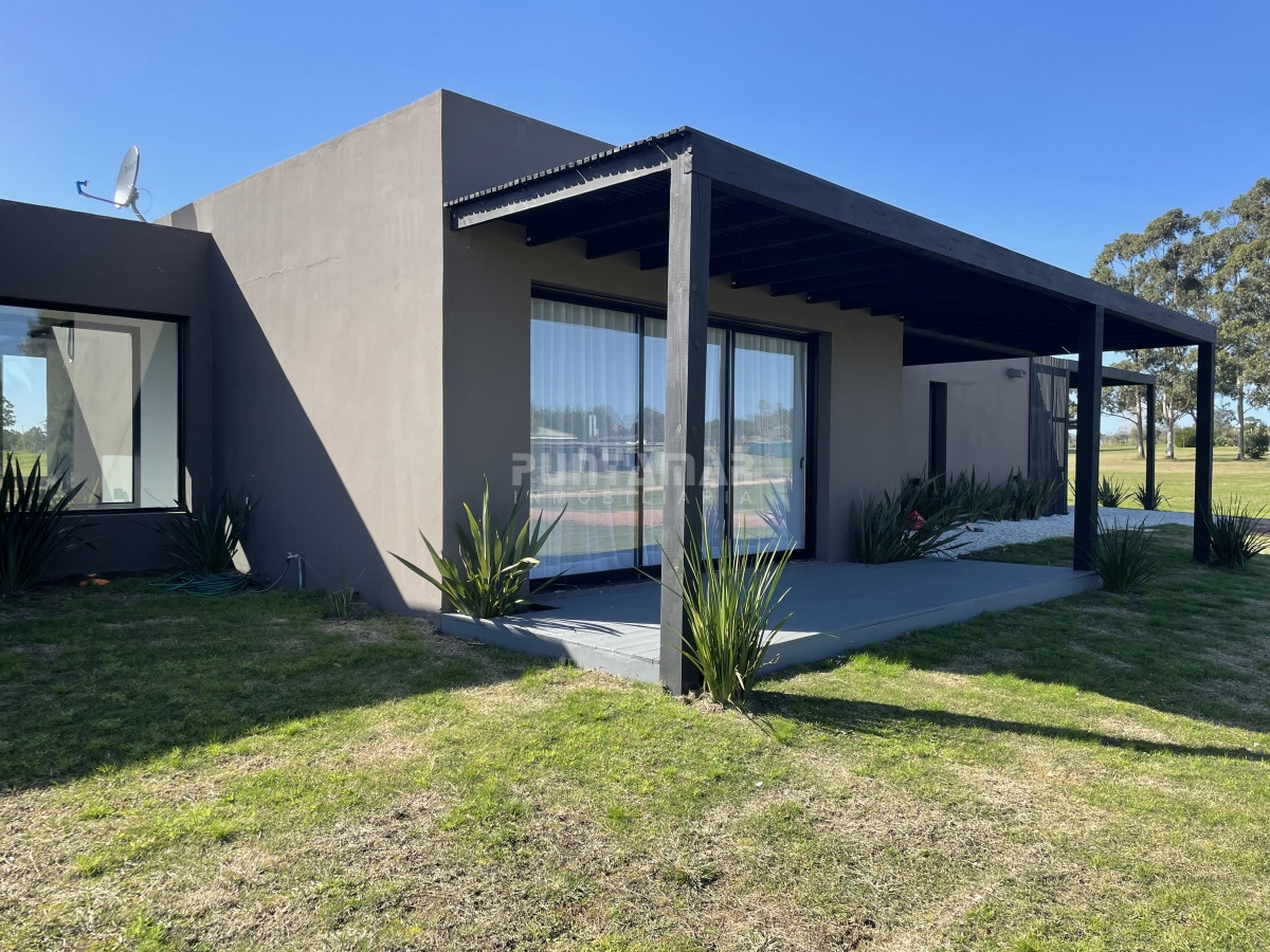 Casa ID.212869 - Casa en venta y alquiler en Barrio El Quijote