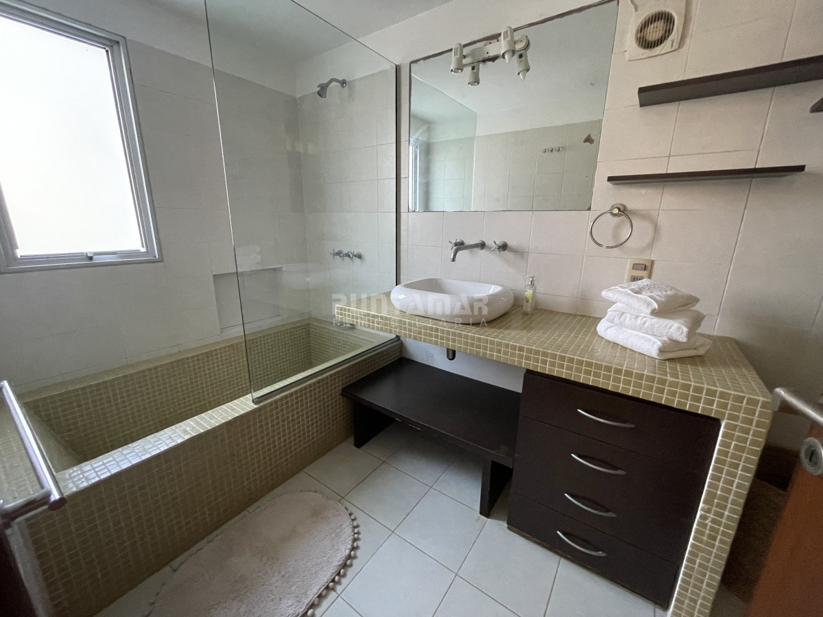 Casa ID.212688 - MODERNA CASA CON PISCINA A METROS DE LA POSTA DEL CANGREJO 