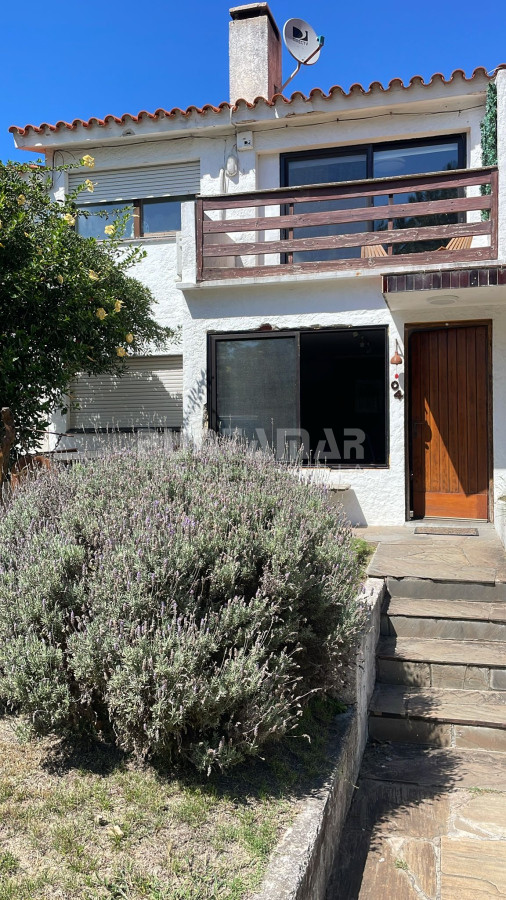 Casa ID.213626 - Duplex en venta