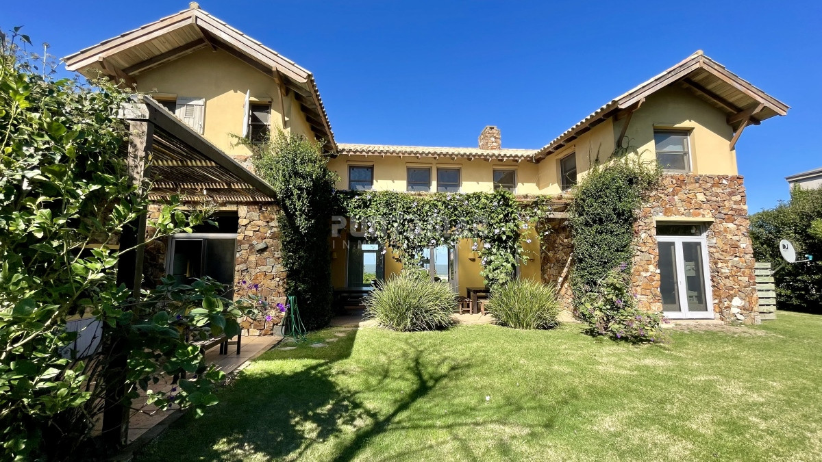 Casa ID.210794 - CASA 5 DORMITORIOS VISTA AL MAR EN BARRIO CERRADO LAGUNA BLANCA 