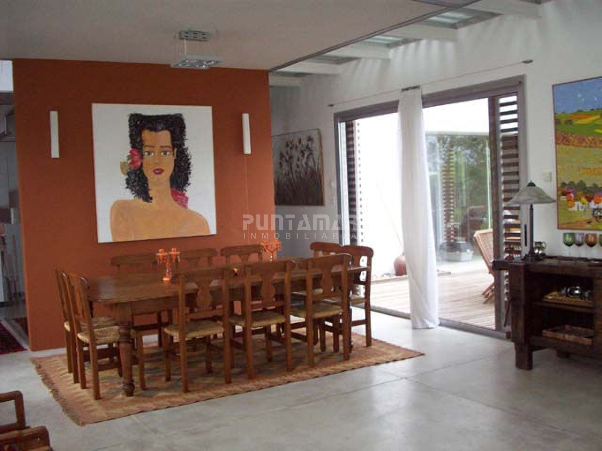 Casa ID.210700 - HERMOSA CASA EN VENTA A METROS DEL MAR EN RINCÓN DEL INDIO