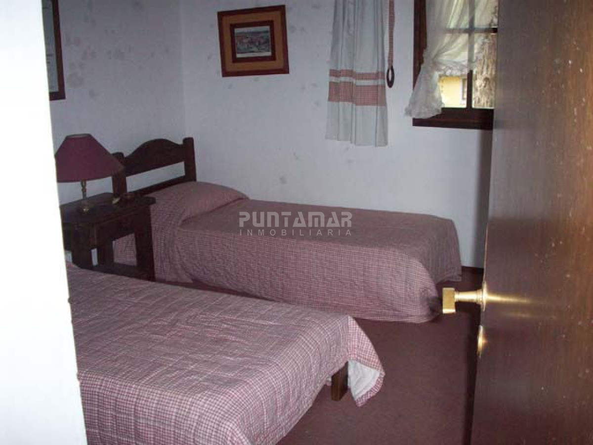 Casa ID.210719 - CASA A LA VENTA UBICADA A POCAS CUADRAS DE PLAYA BRAVA PUNTA DEL ESTE