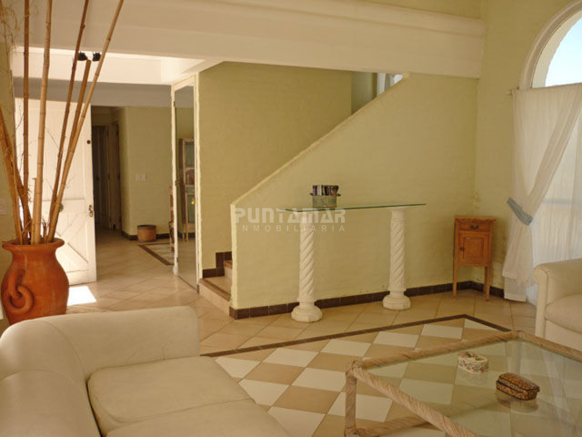 Casa ID.210747 - Hermosa Casa en Montoya, con vista al mar