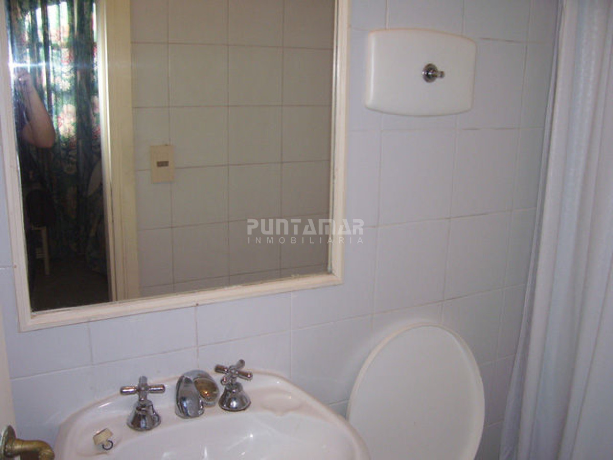 Casa ID.210798 - ALQUILER CASA 5 DORMITORIOS EN LA BARRA A METROS DE LA PLAYA 