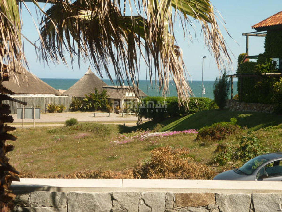 Casa ID.210802 - ALQUILER DE CASA EN MONTOYA CON VISTA AL MAR, 4 DORMITORIOS MÁS SERVICIO