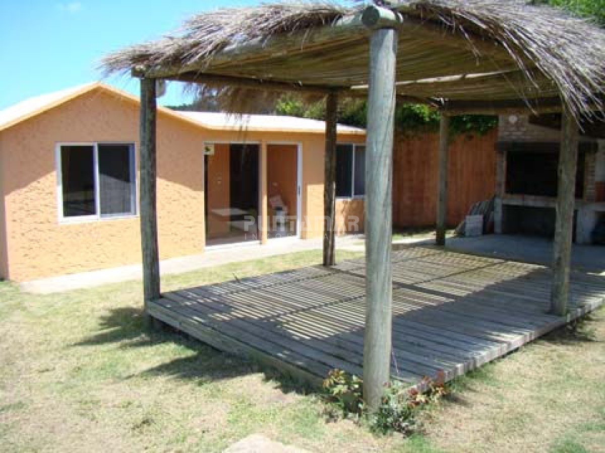 Casa ID.210813 - ALQUILER CASA EN MONTOYA FRENTE AL MAR