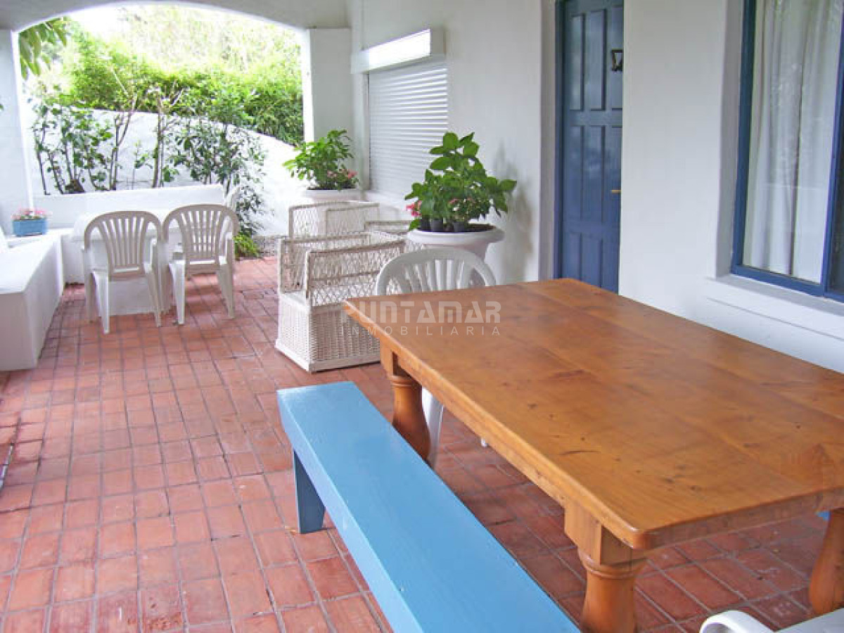 Casa ID.210815 - Casa en alquiler en La Barra, 3 dormitorios 