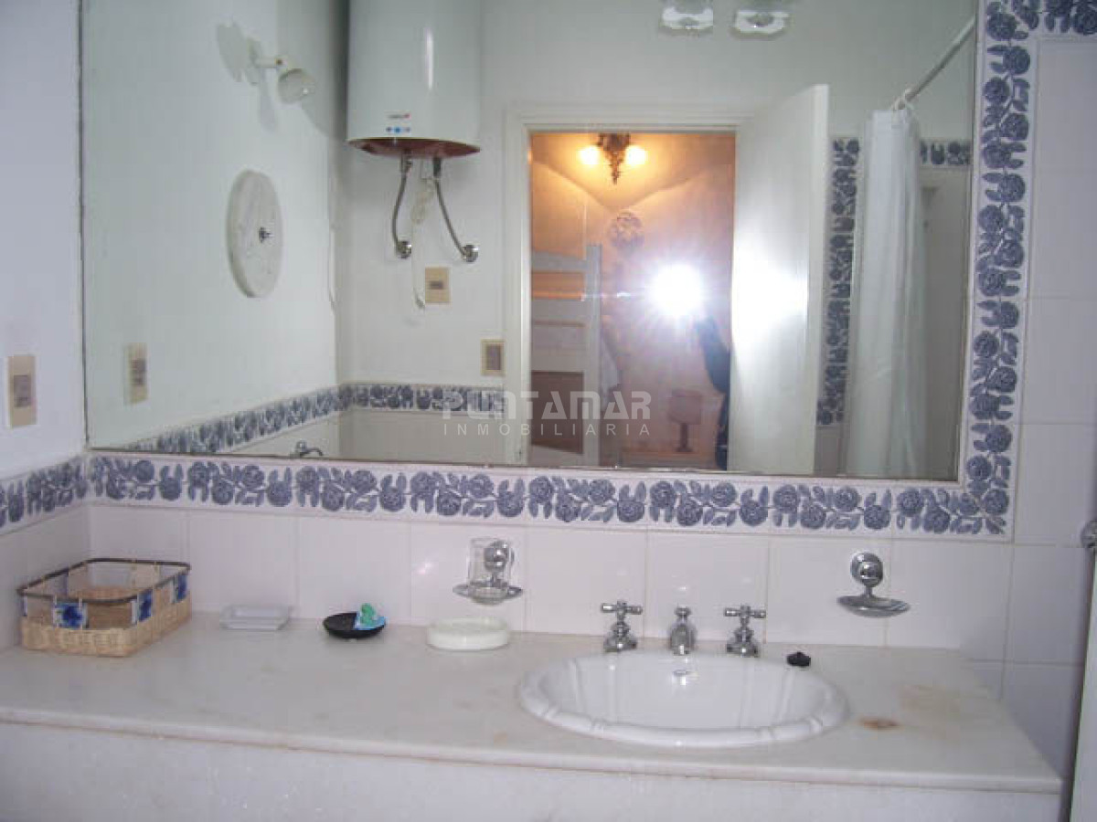 Casa ID.210815 - Casa en alquiler en La Barra, 3 dormitorios 