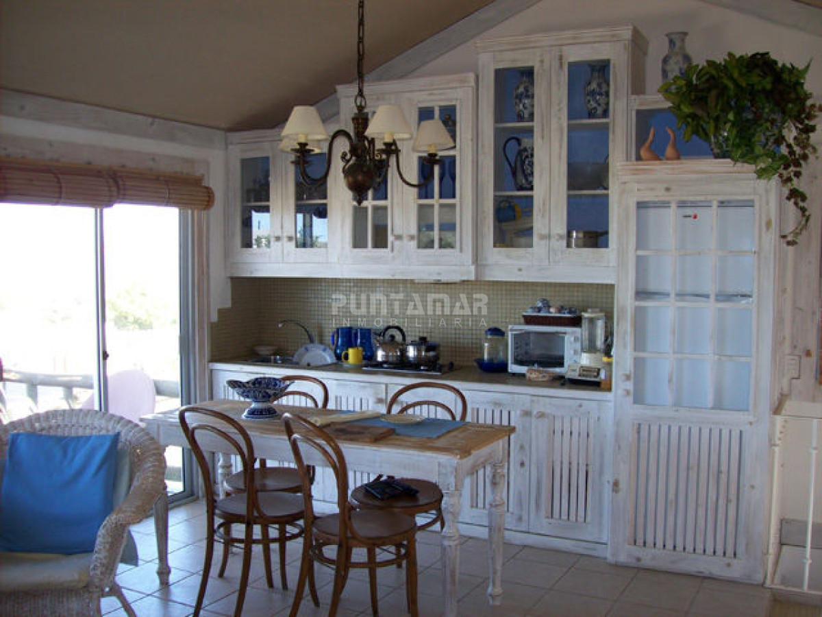 Casa ID.210836 - VENTA DE CASA EN EL CHORRO DE DOS DORMITORIOS, EXCELENTE VISTA