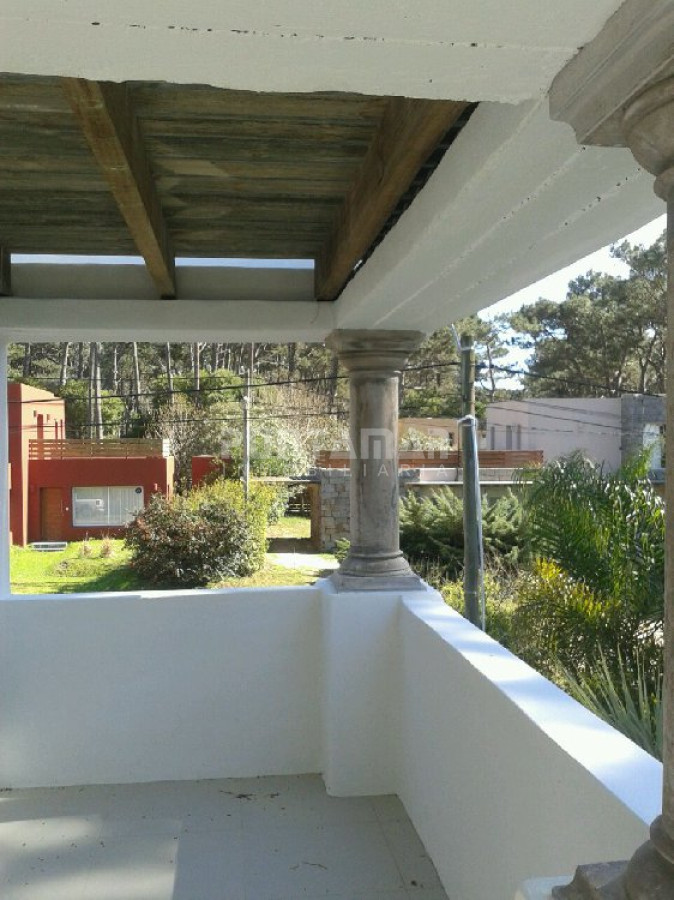 Casa ID.210842 - Casa de 5 dormitorios en alquiler en Montoya