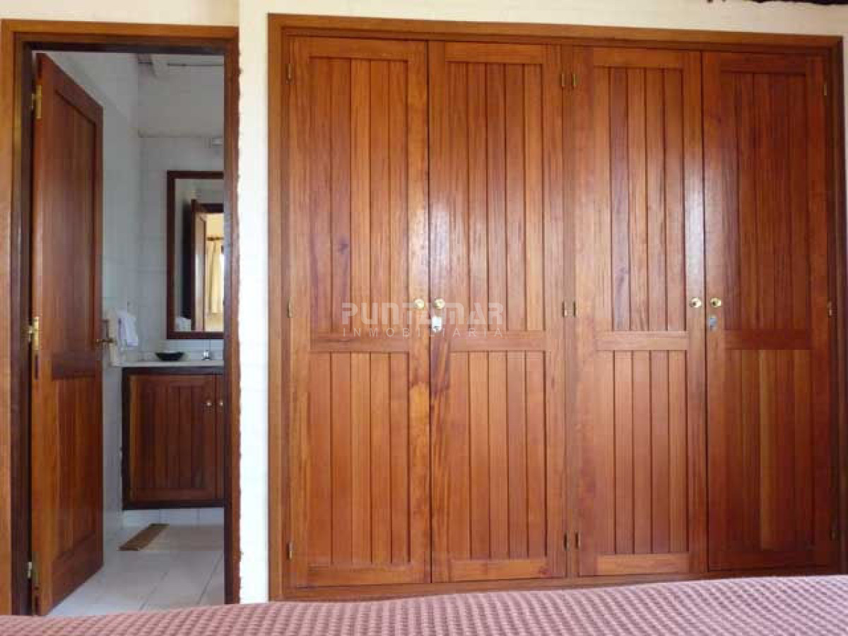 Casa ID.210843 - ALQUILER CASA DE 2 PLANTAS EN LA BARRA CON PISCINA