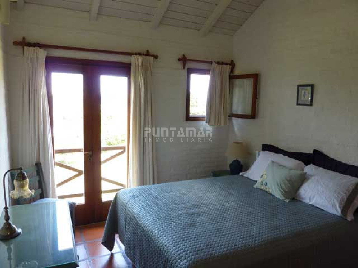 Casa ID.210843 - ALQUILER CASA DE 2 PLANTAS EN LA BARRA CON PISCINA