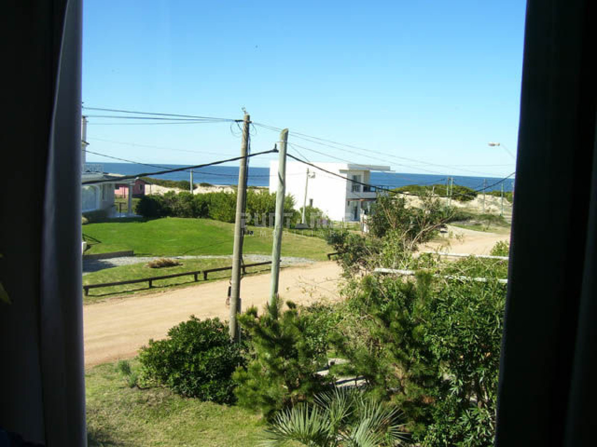 Casa ID.210847 - Casa en venta en Montoya, oportunidad!