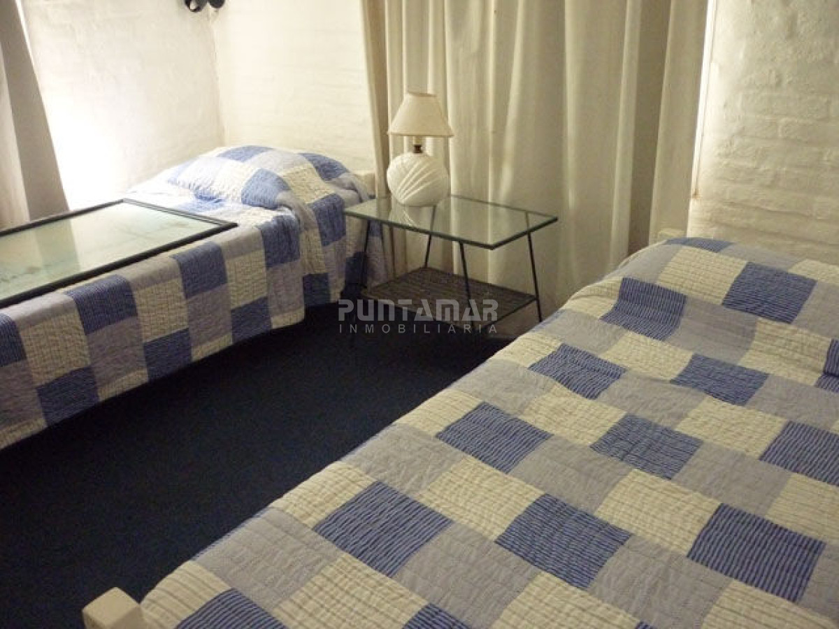 Casa ID.210892 - VENTA Y ALQUILER DE GRAN CASA EN EL CORAZON DE LA BARRA