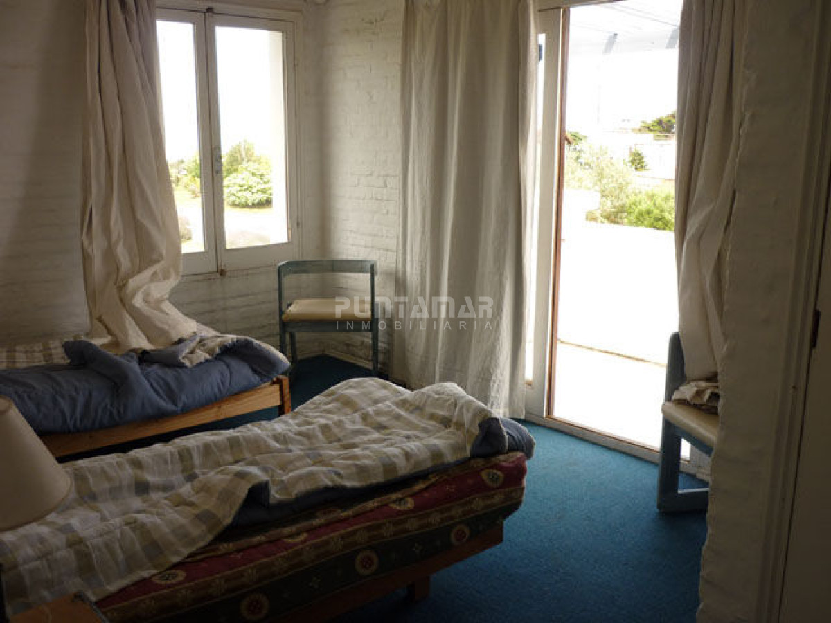 Casa ID.210892 - VENTA Y ALQUILER DE GRAN CASA EN EL CORAZON DE LA BARRA
