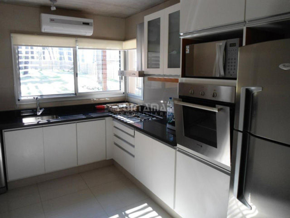 Casa ID.210954 - Casa moderna en Montoya, vista al mar, 3 dormitorios y servicio