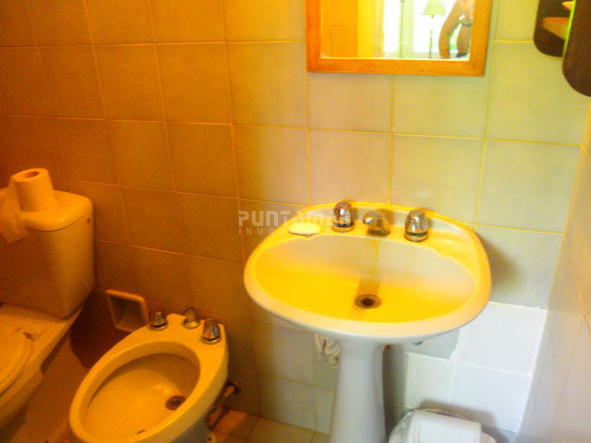 Casa ID.210964 - MUY LINDA CASA DE 4 DORMITORIOS EN LA BARRA