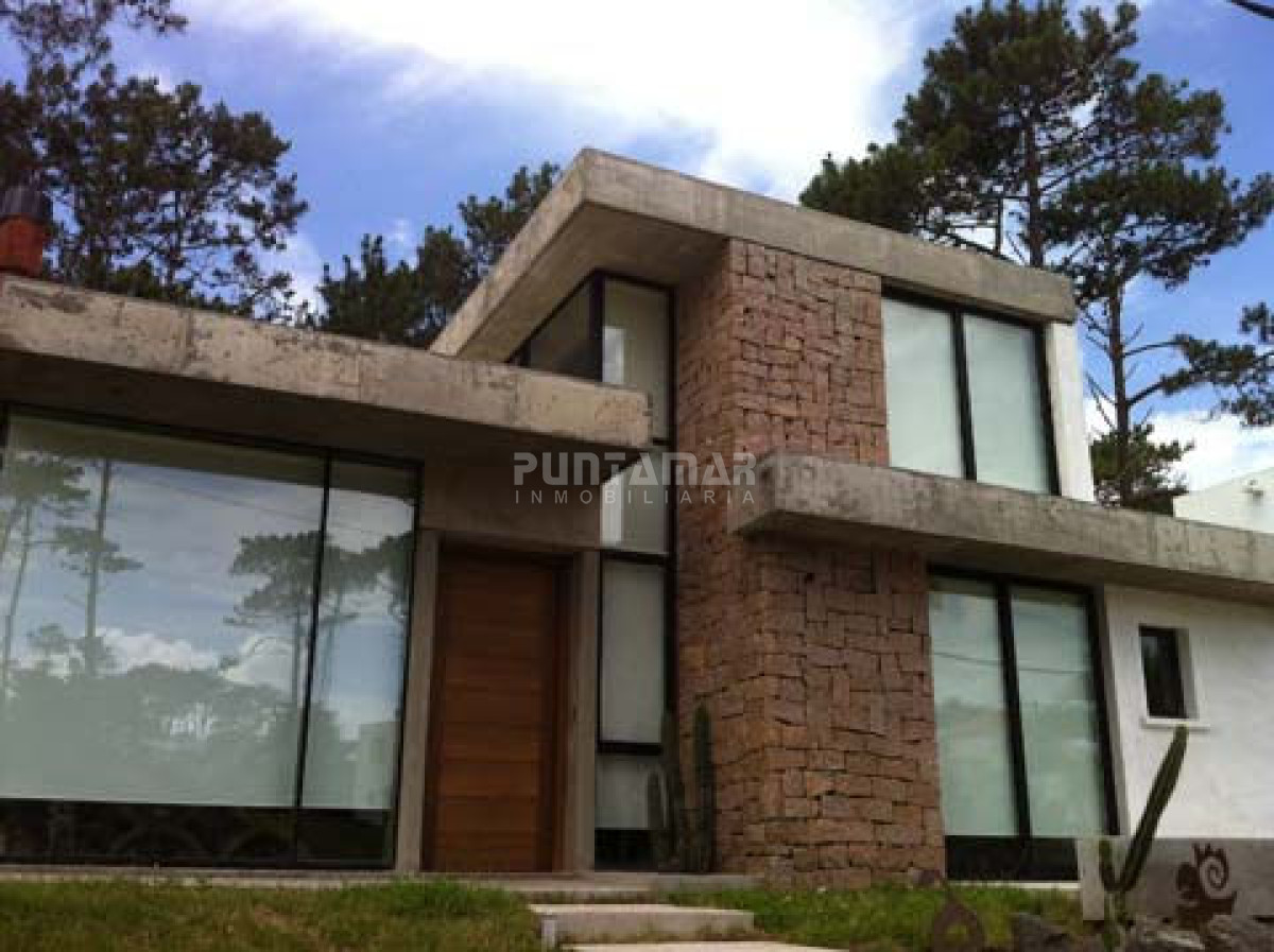 Casa ID.210979 - Casa de 4 dormitorios en Montoya, La Barra