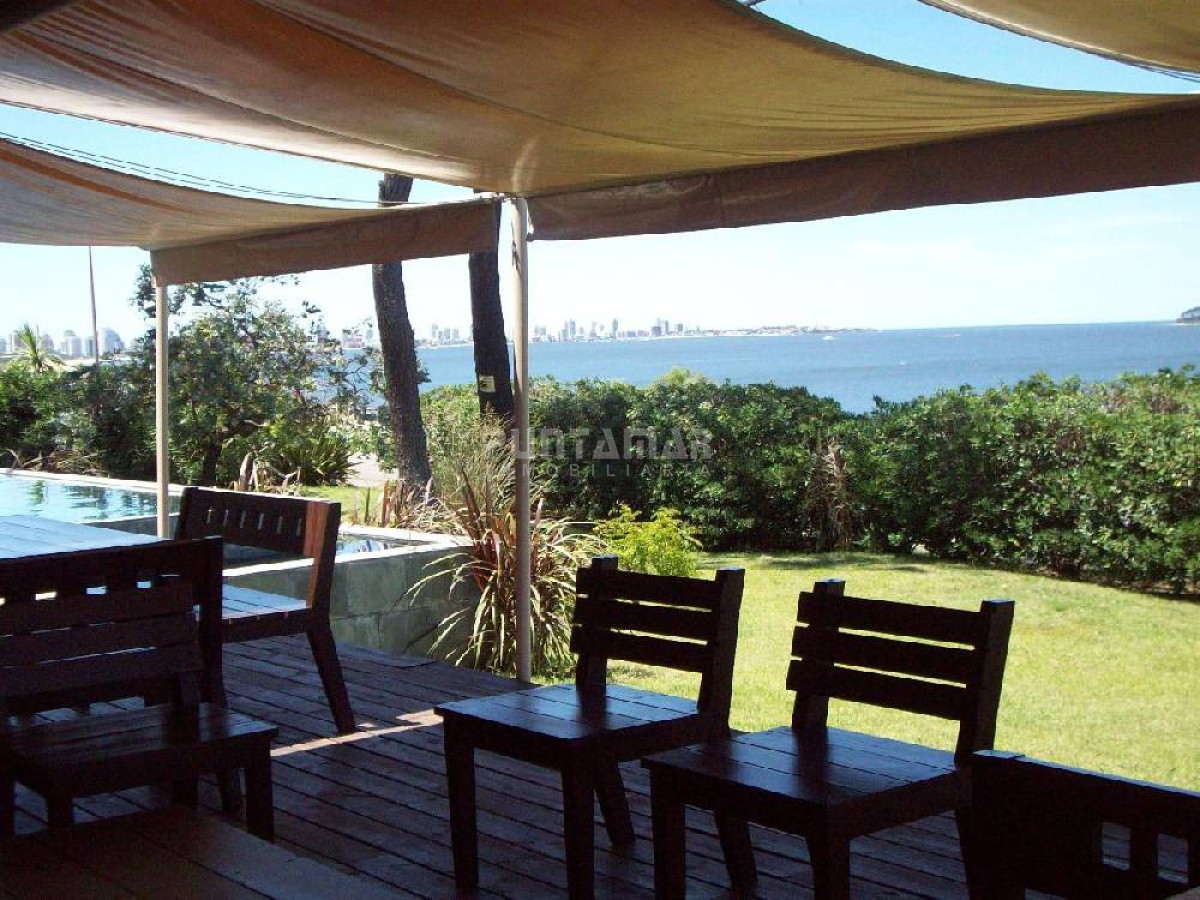 Casa ID.210524 - ESPECTACULAR CASA EN PINARES FRENTE AL MAR CON PISCINA
