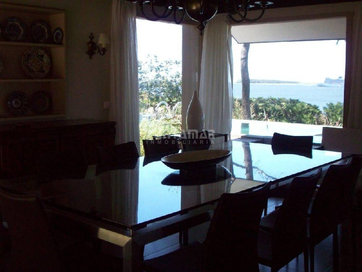 Casa ID.210524 - ESPECTACULAR CASA EN PINARES FRENTE AL MAR CON PISCINA