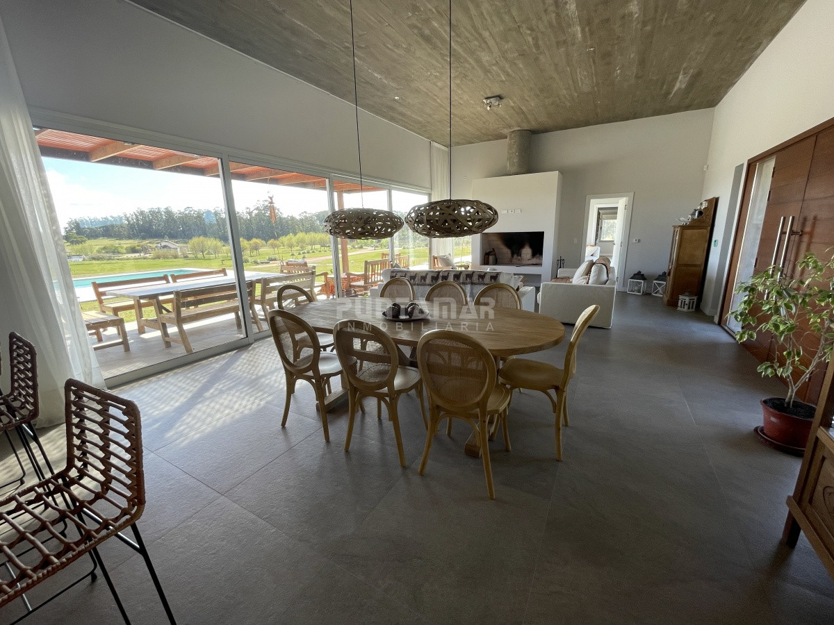Casa ID.212771 - Casa en alquiler en Pueblo Mio
