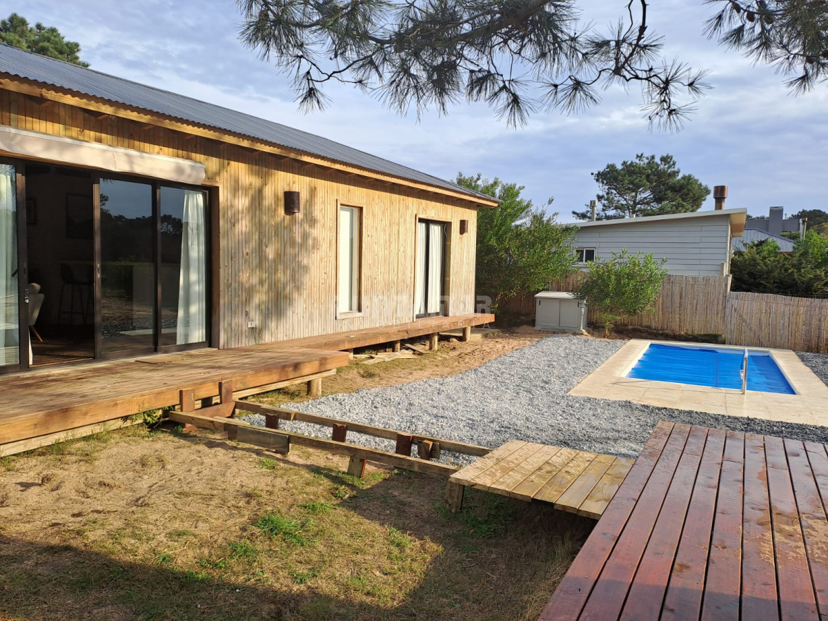 Casa ID.213398 - MODERNA CASA DE 1 DORMITORIO CON PISCINA A 100 MTS DE LA PLAYA DE JOSE IGNACIO 