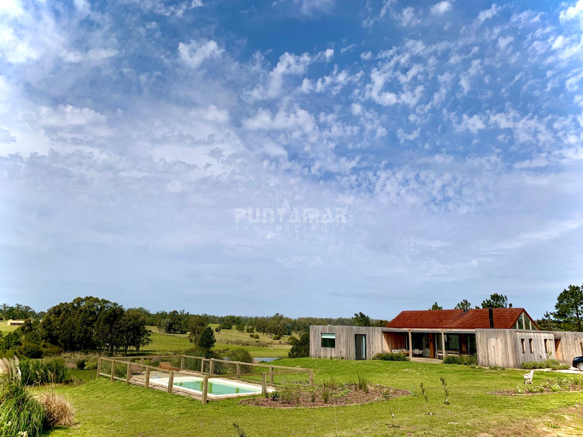 Casa ID.213515 - Casa en alquiler en Pueblo Mio