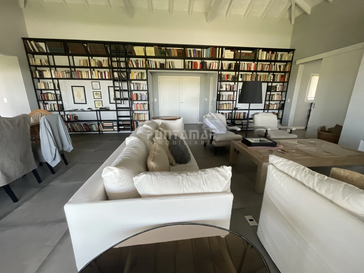 Casa ID.213168 - Casa en alquiler en Pueblo Mio