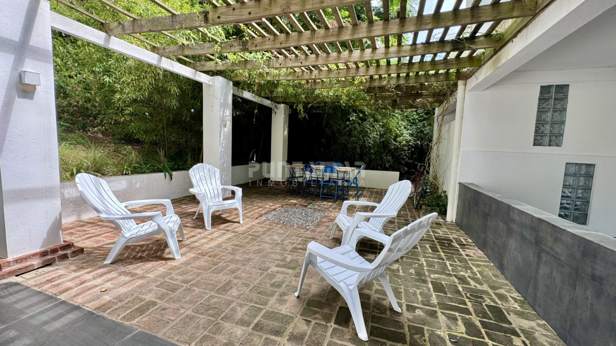 Casa ID.211927 - HERMOSA CASA DE 4 DORMITORIOS A METROS DE PLAYA MONTOYA 