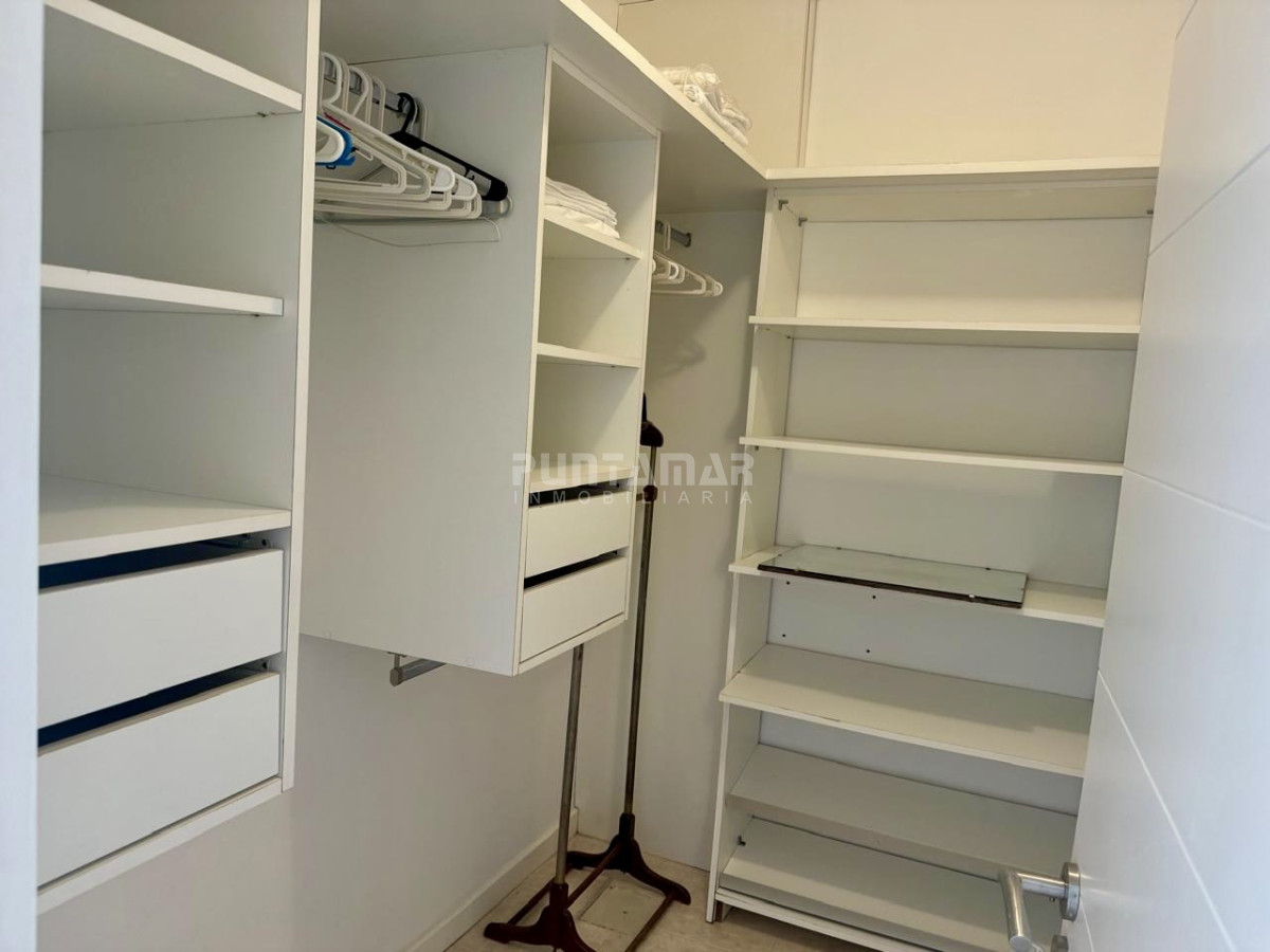 Casa ID.213624 - ALQUILER AMPLIA CASA EN LA BARRA A METROS DEL MAR