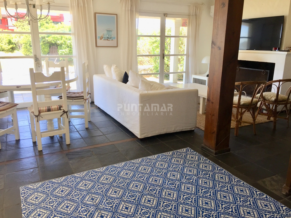 Casa ID.211939 - Casa en alquiler con piscina en Montoya, La Barra