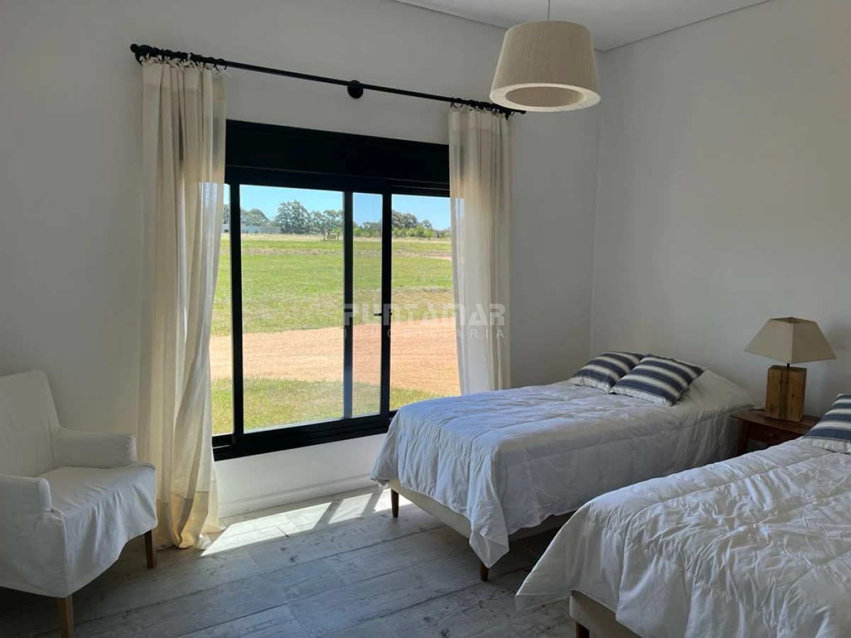 Casa ID.212785 - Casa en venta y alquiler en Pueblo Mio