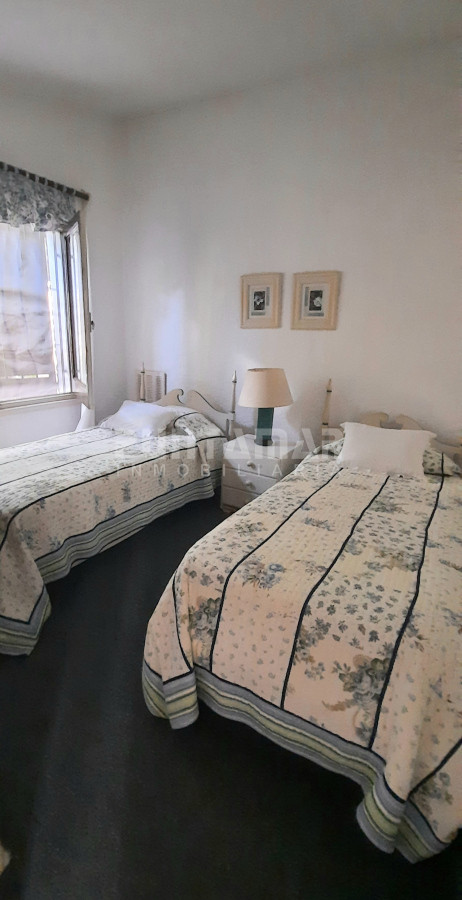 Casa ID.213537 - Casa de 3 dormitorios con dependencia en Lugano