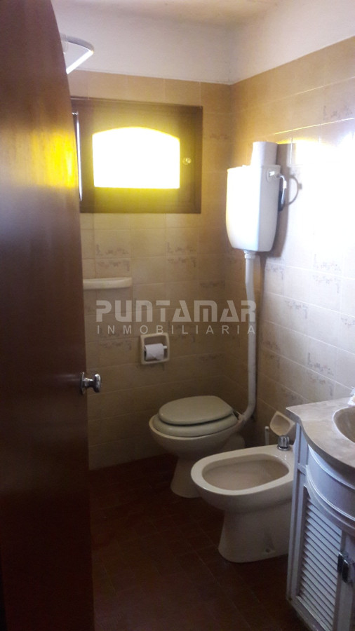Casa ID.212122 - EXCELENTE UBICACION PARA VIVIR TODO EL AÑO! CASA EN VENTA ZONA DE PLAYA MANSA CERCA DE LA PLAYA