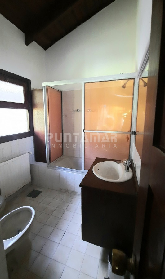Casa ID.212852 - IMPORTANTE CASA CON GRAN PARQUE Y PISCINA EN LA MANSA 