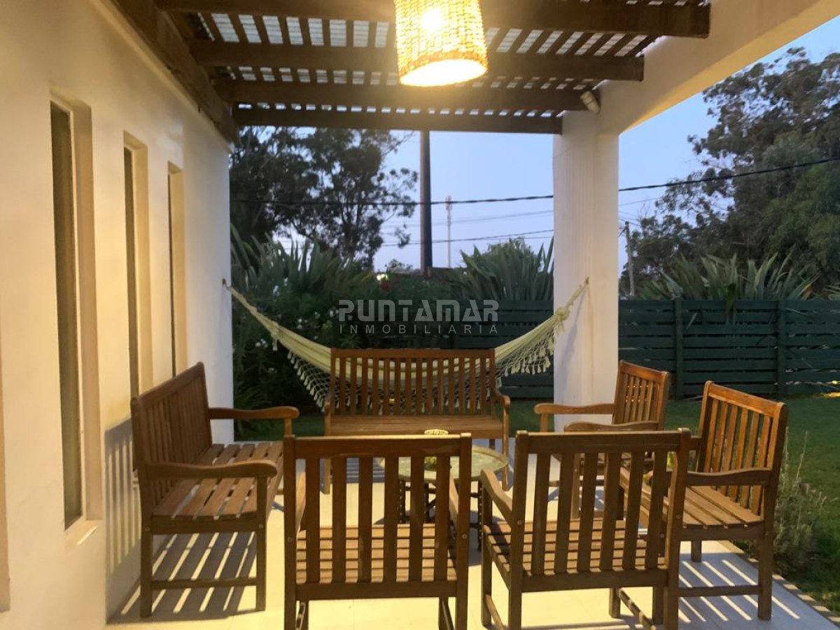 Casa ID.212004 - MODERNA CASA EN VENTA EN EL CHORRO A METROS DEL MAR