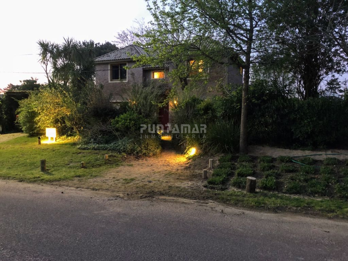 Casa ID.212867 - ALQUILER HERMOSA CASA CON PISCINA EN LA BARRA 