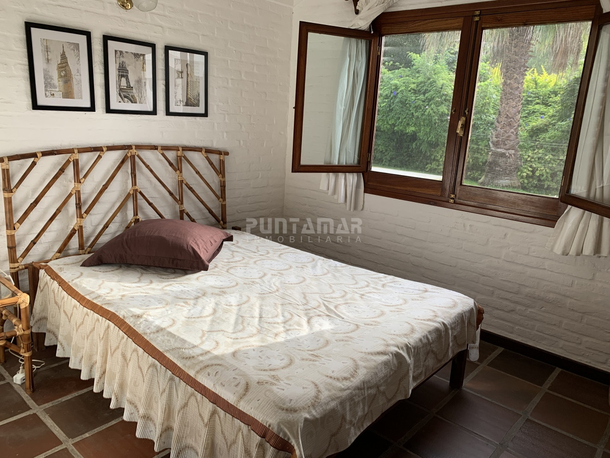 Casa ID.210691 - CASA  EN ALQUILER 3 DORMITORIOS CON PISCINA EN RINCÓN DEL INDIO