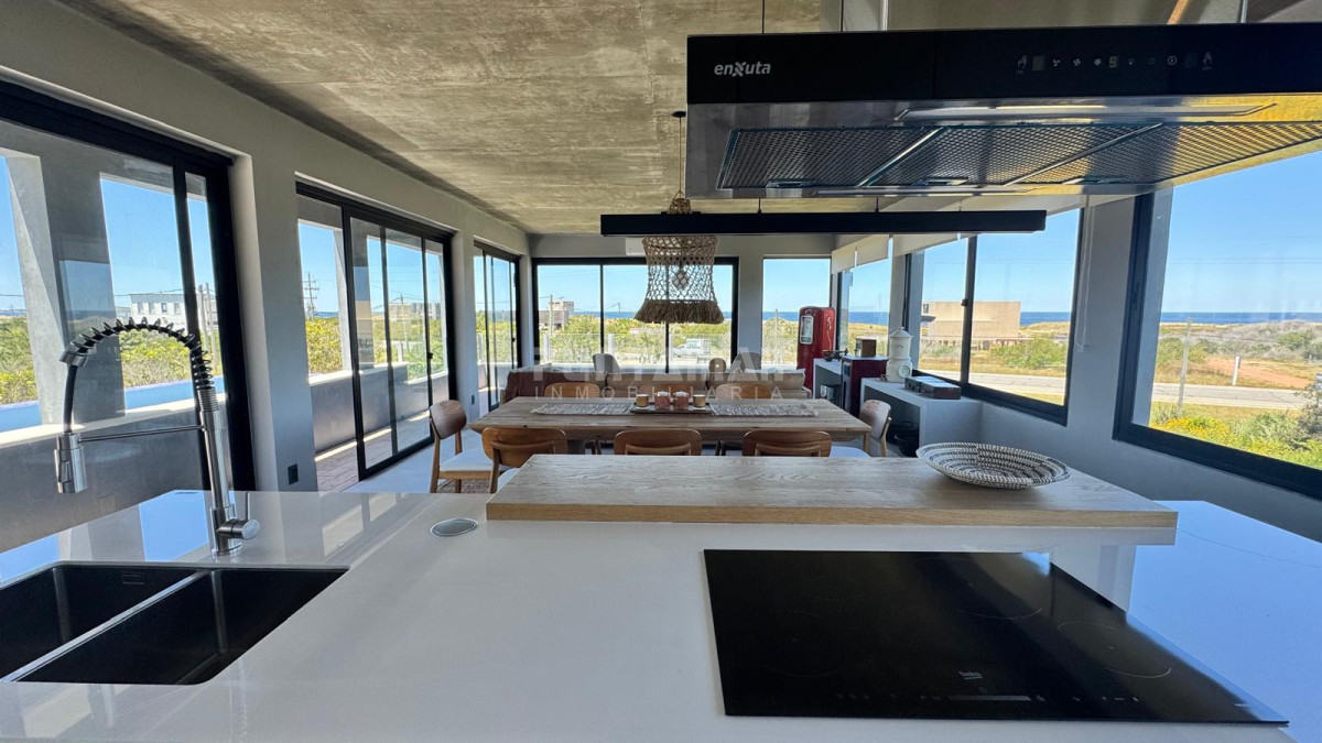 Casa ID.213677 - CASA A ESTRENAR EN SANTA MONICA FRENTE A LA PLAYA EN SANTA MONICA 
