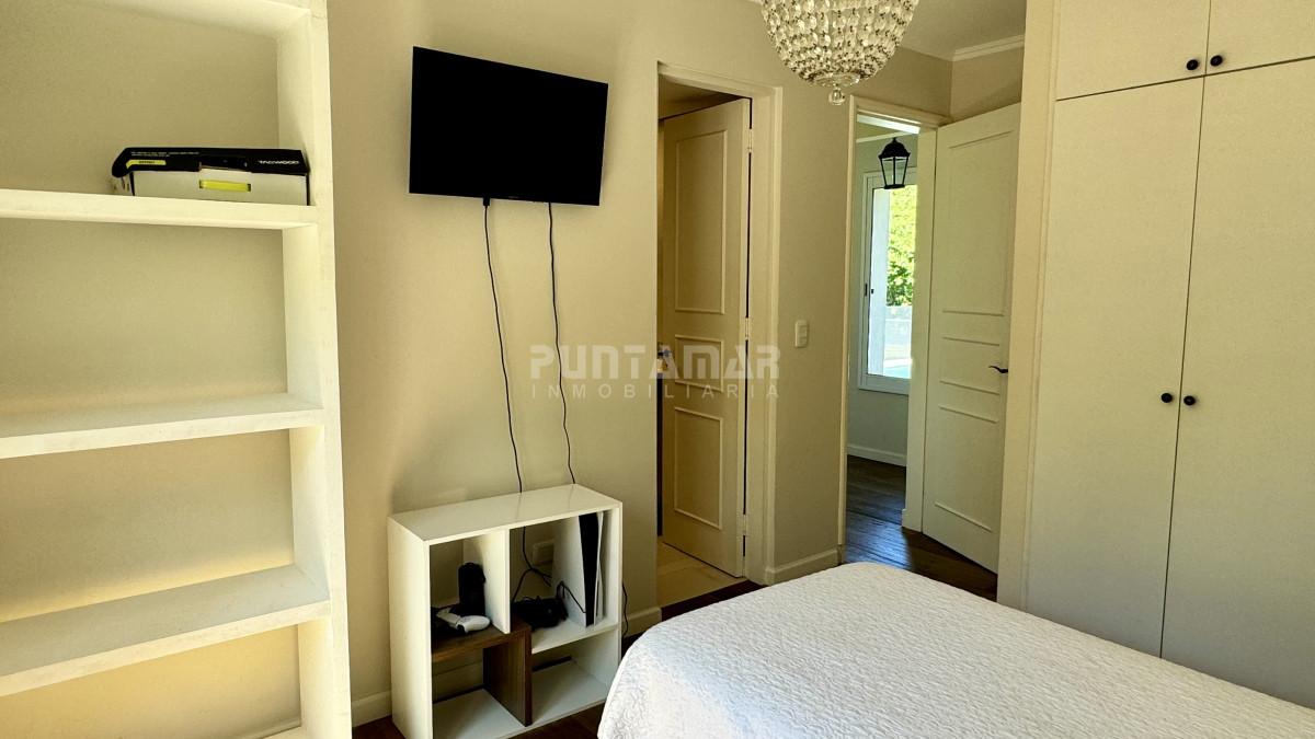 Casa ID.213497 - ESPECTACULAR CASA DE 4 DORMITORIOS EN SUITE EN BARRIO PRIVADO DE PUNTA DEL ESTE