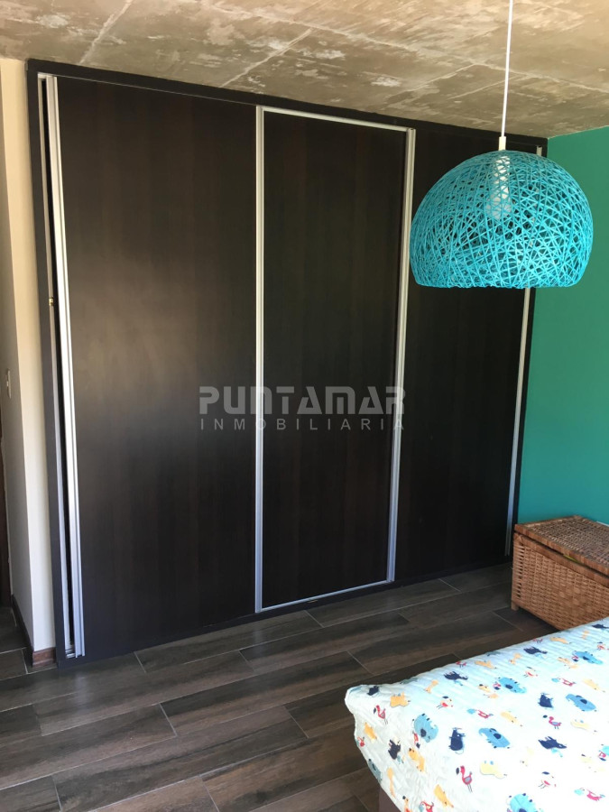 Casa ID.213368 - Casa en venta en Parque Burnett