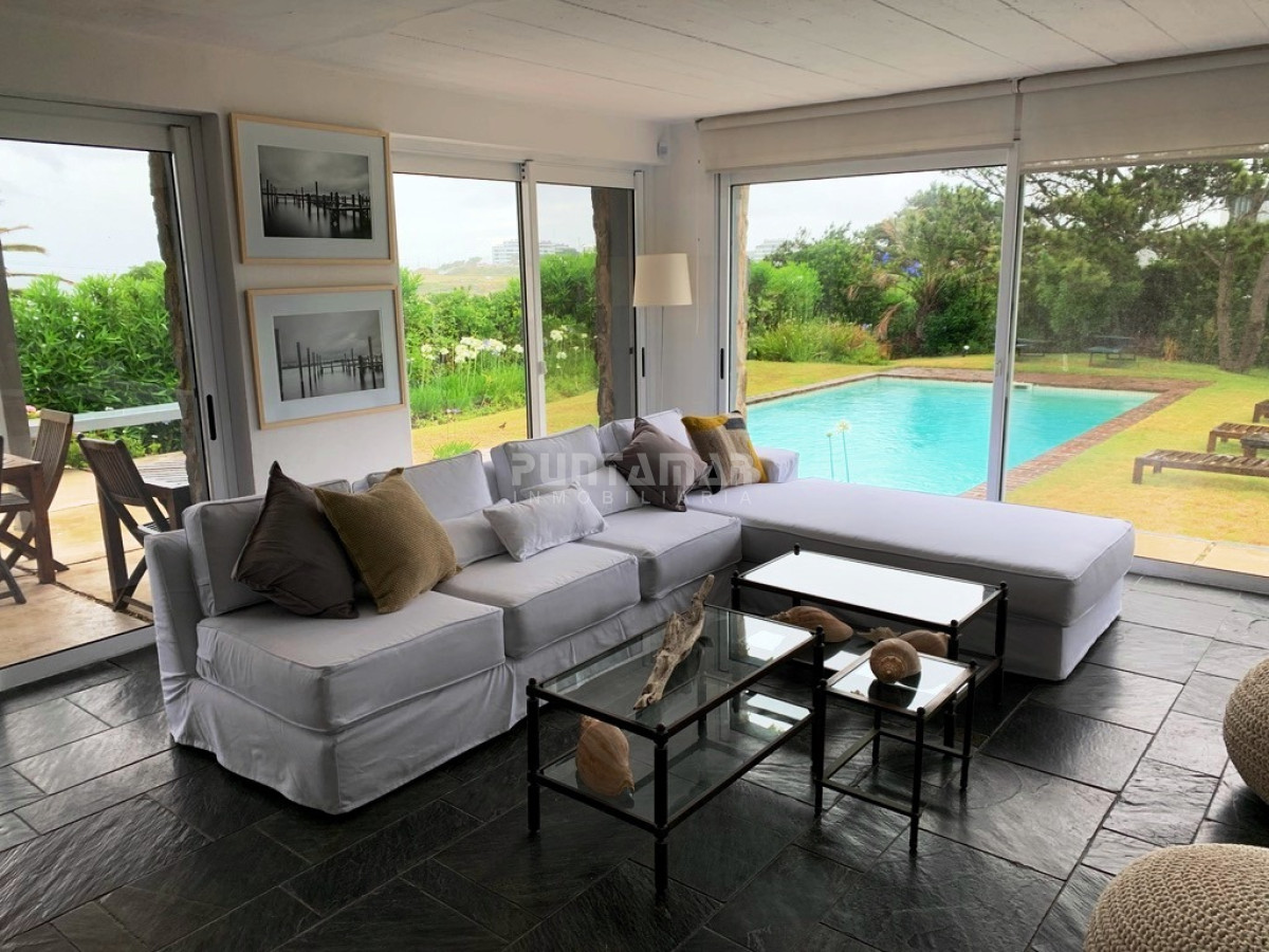 Casa ID.210887 - ALQUILER CASA EN LA BARRA A METROS DEL MAR , 5 DORMITORIOS, PISCINA Y GRAN PARQUE 