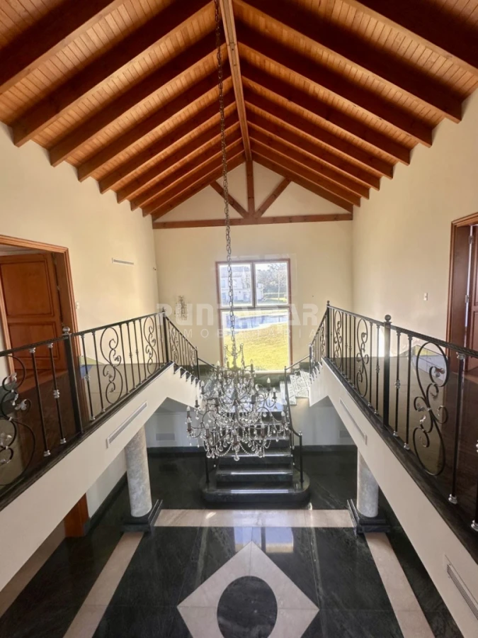 Casa ID.213906 - EXCLUSIVA MANSIÓN FRENTE AL MAR. Residencia de categoría con casa de huéspedes y de caseros frente a playa mansa.