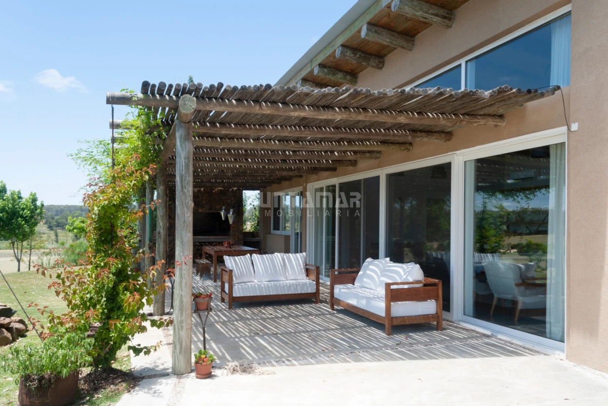 Casa ID.212703 - Casa en alquiler en Pueblo Mio