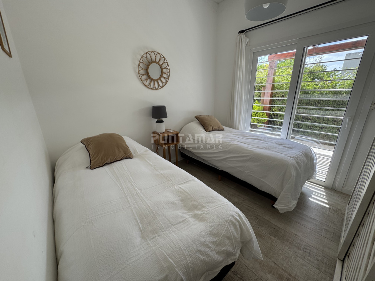 Casa ID.210767 - Casa en alquiler en Montoya, La Barra, 4 dormitorios 