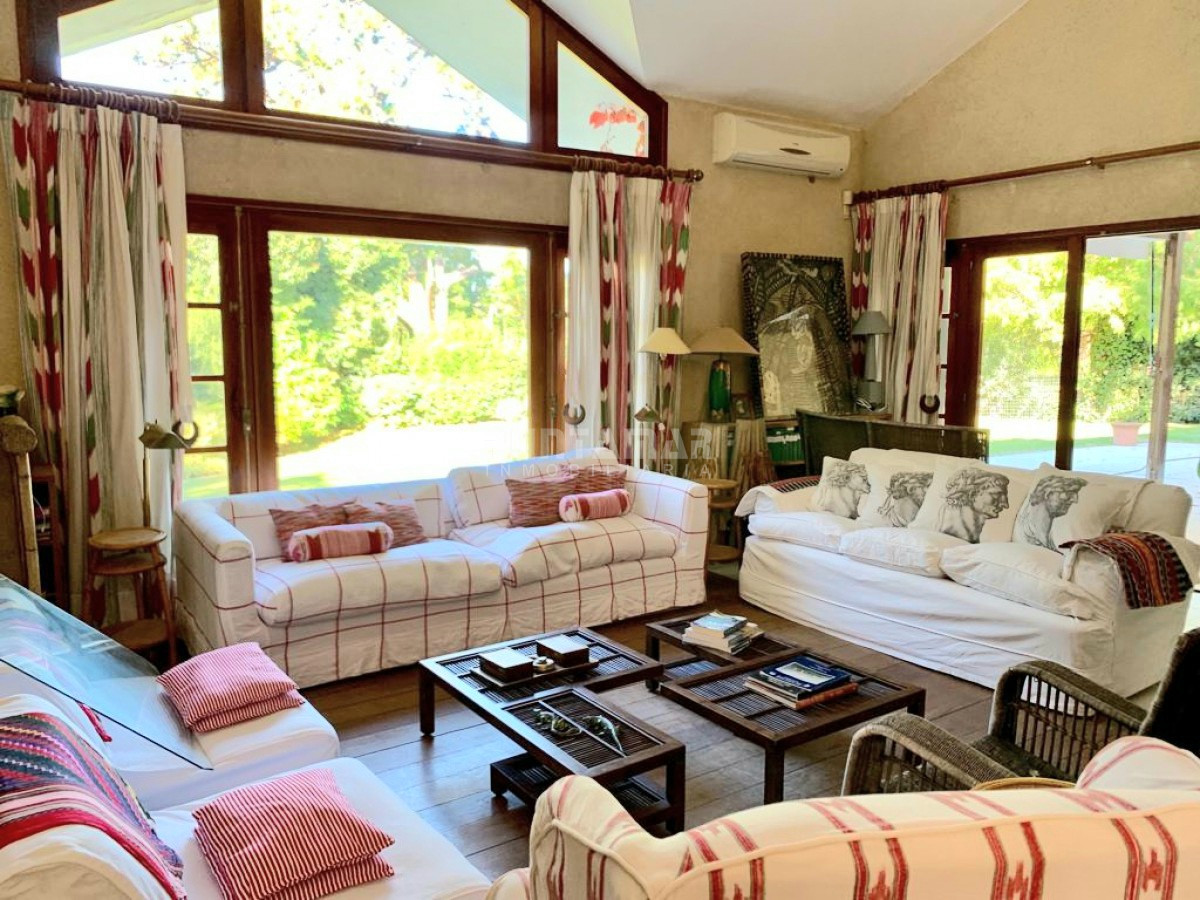Casa ID.212432 - HERMOSA CASA DE 3 DORMITORIOS EN SUITE EN SAN RAFAEL