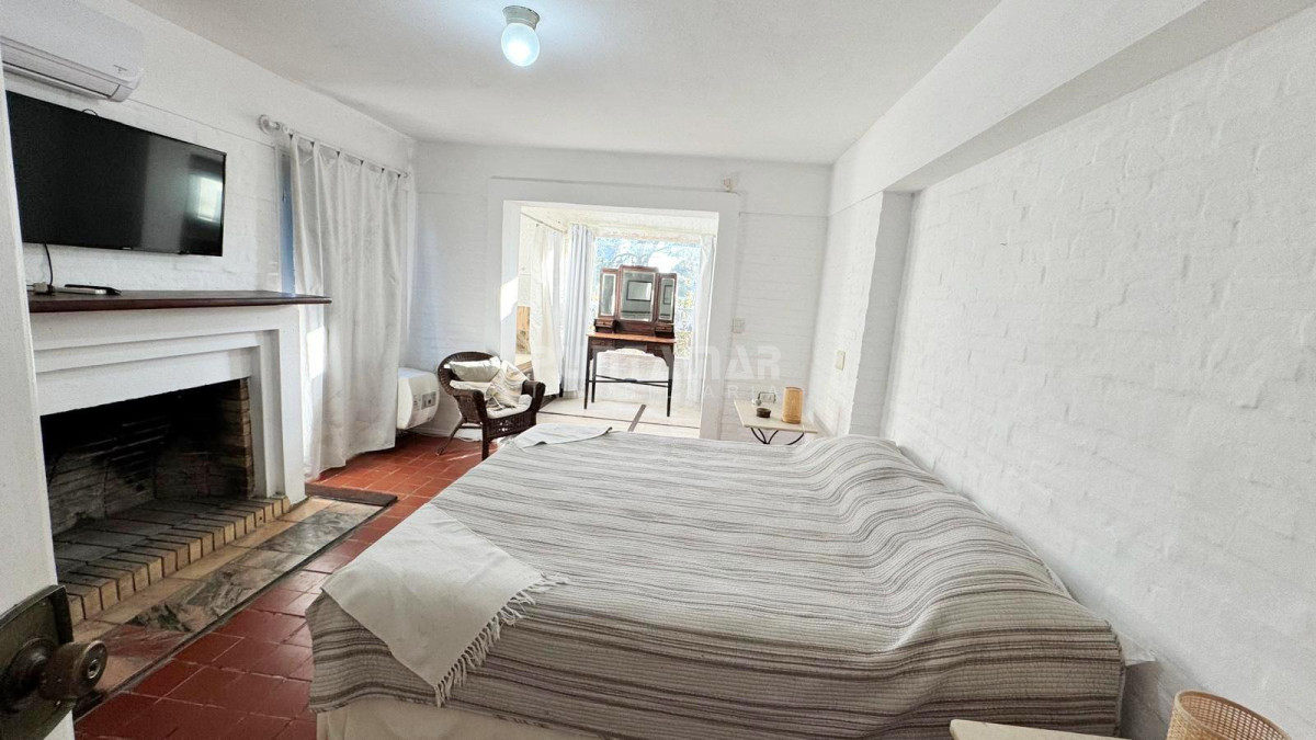Casa ID.210892 - VENTA Y ALQUILER DE GRAN CASA EN EL CORAZON DE LA BARRA