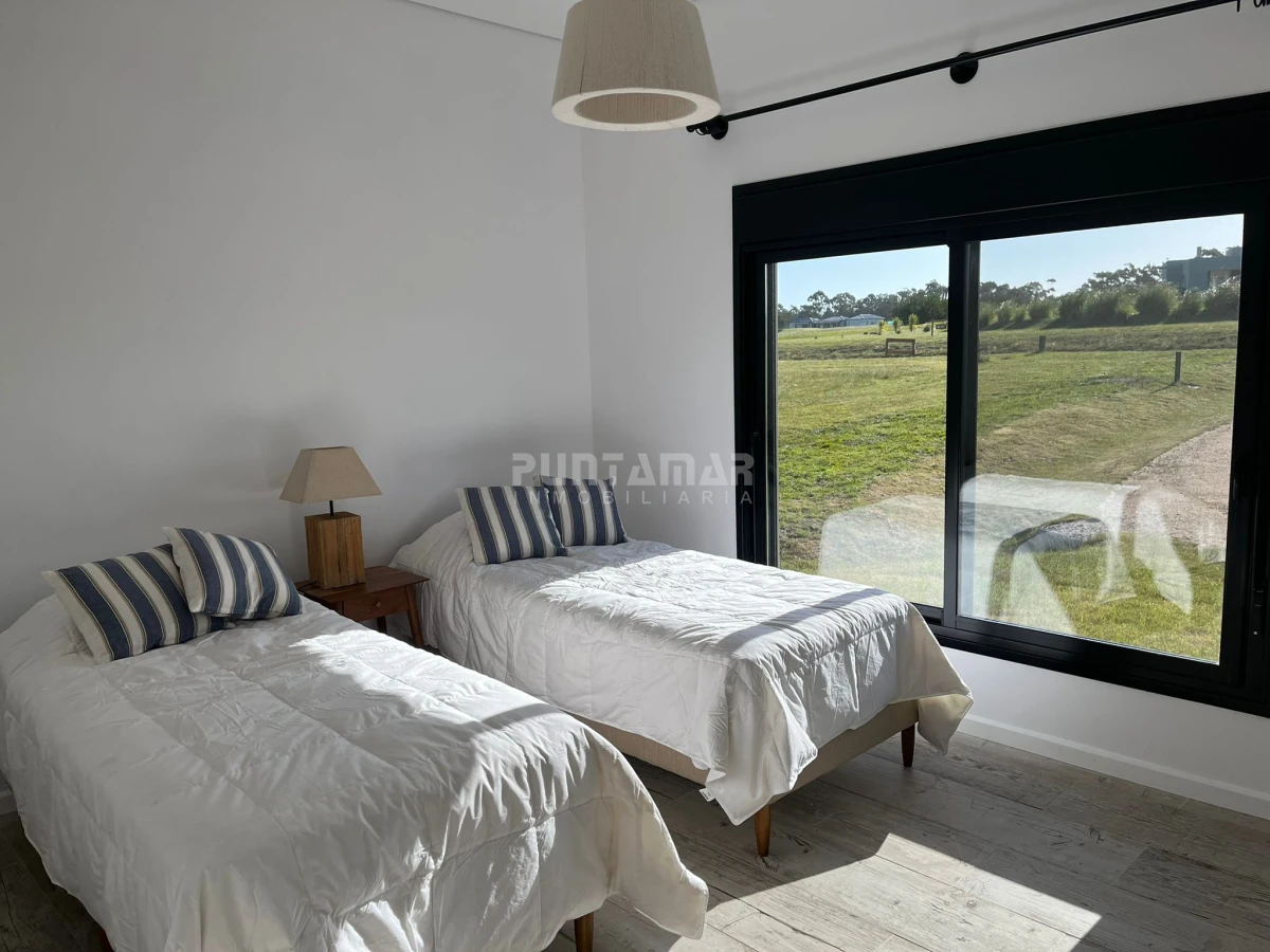 Casa ID.212785 - Casa en venta y alquiler en Pueblo Mio